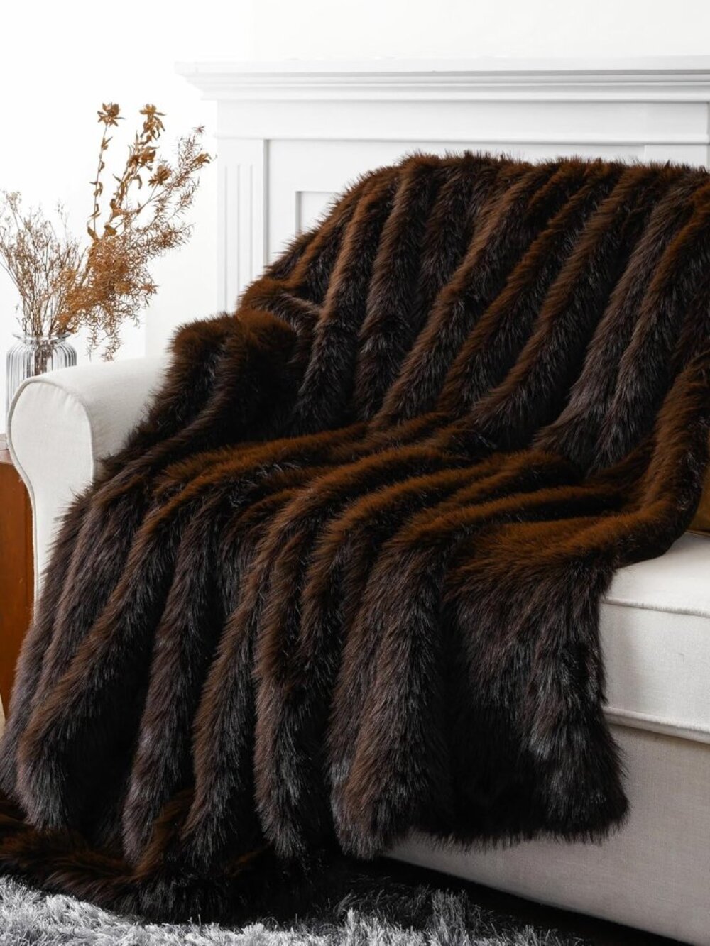 Luxury Brown Faux Fur Throw Blanket, Large Soft Warm Cozy Fuzzy Fluffy Fur Blank